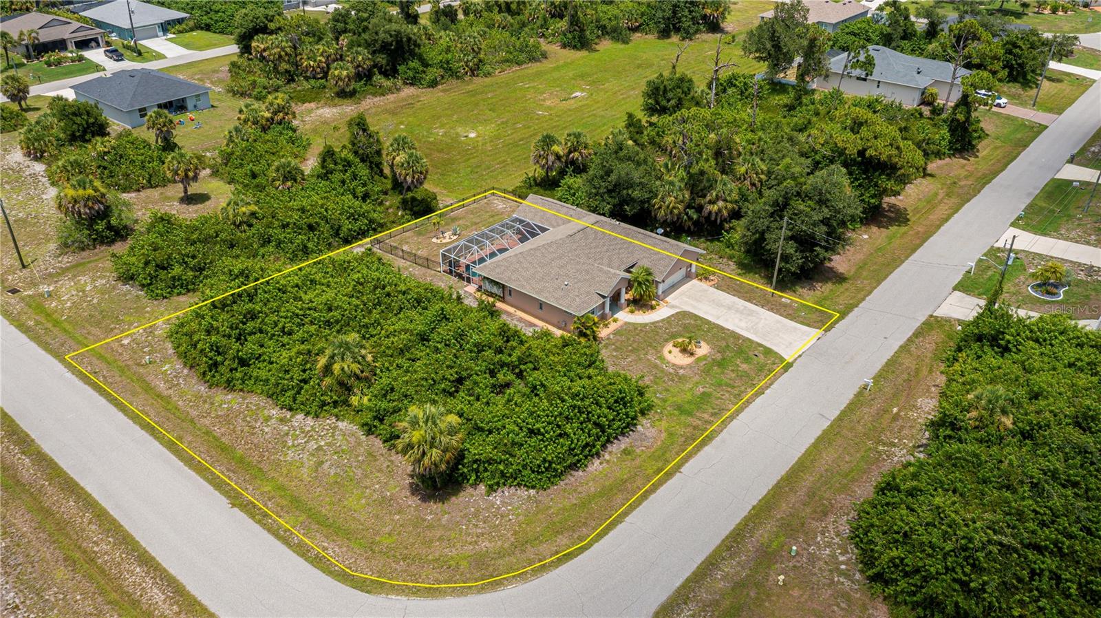 113 & 121 RED CEDAR PARK, ROTONDA WEST, FL — photo 11