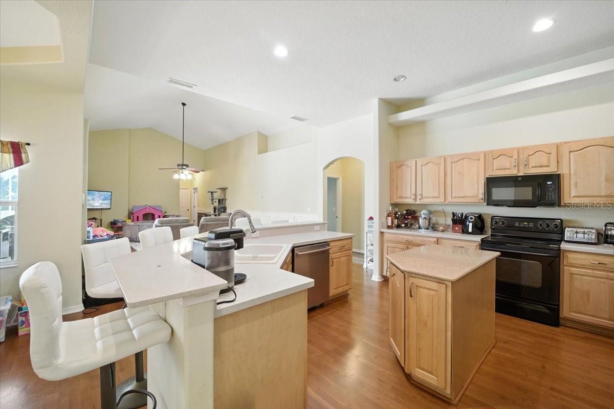 24 LAKESIDE PL W, PALM COAST, FL — photo 11