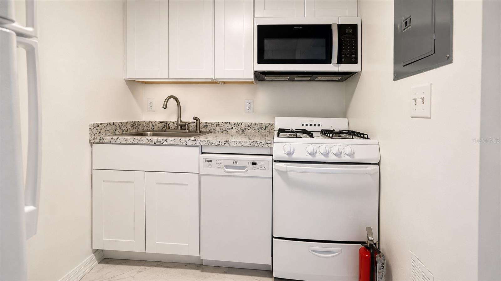 120 BLUE POINT WAY #170, ALTAMONTE SPRINGS, FL — photo 6