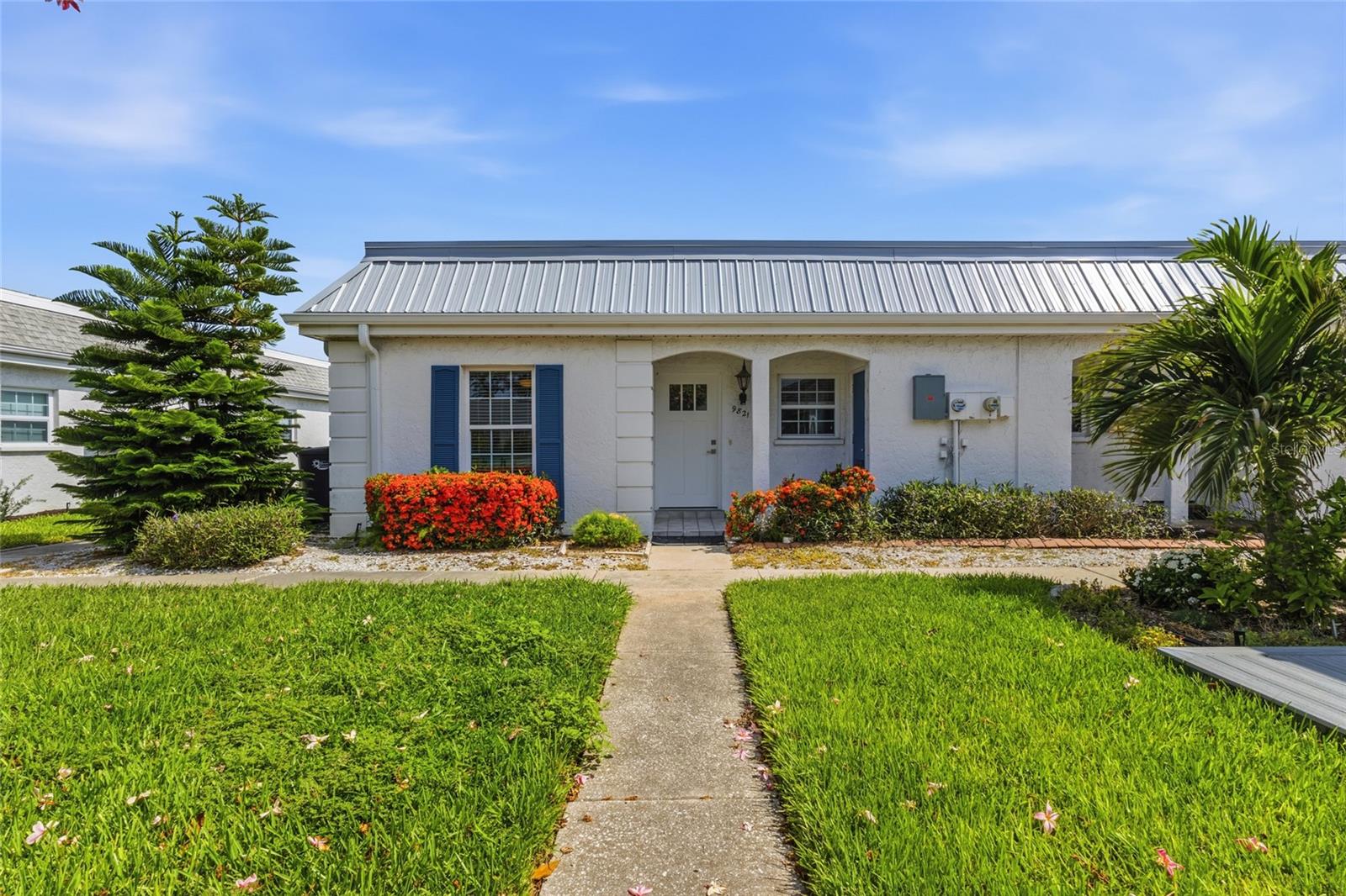 9821 HERNANDO CT, BRADENTON, FL