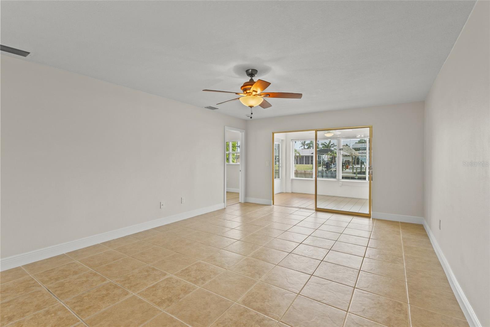 9821 HERNANDO CT, BRADENTON, FL — photo 8