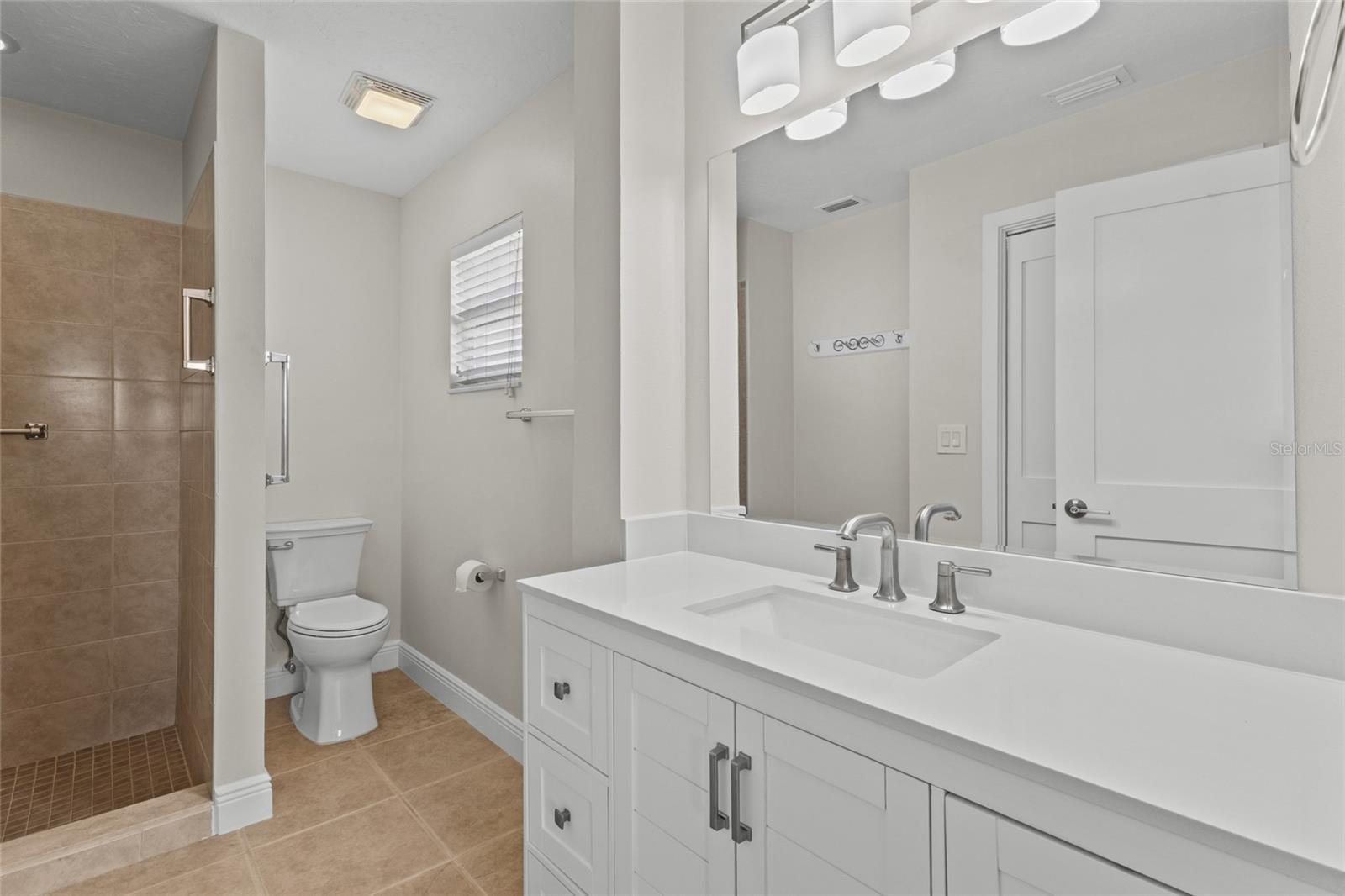 9821 HERNANDO CT, BRADENTON, FL — photo 15