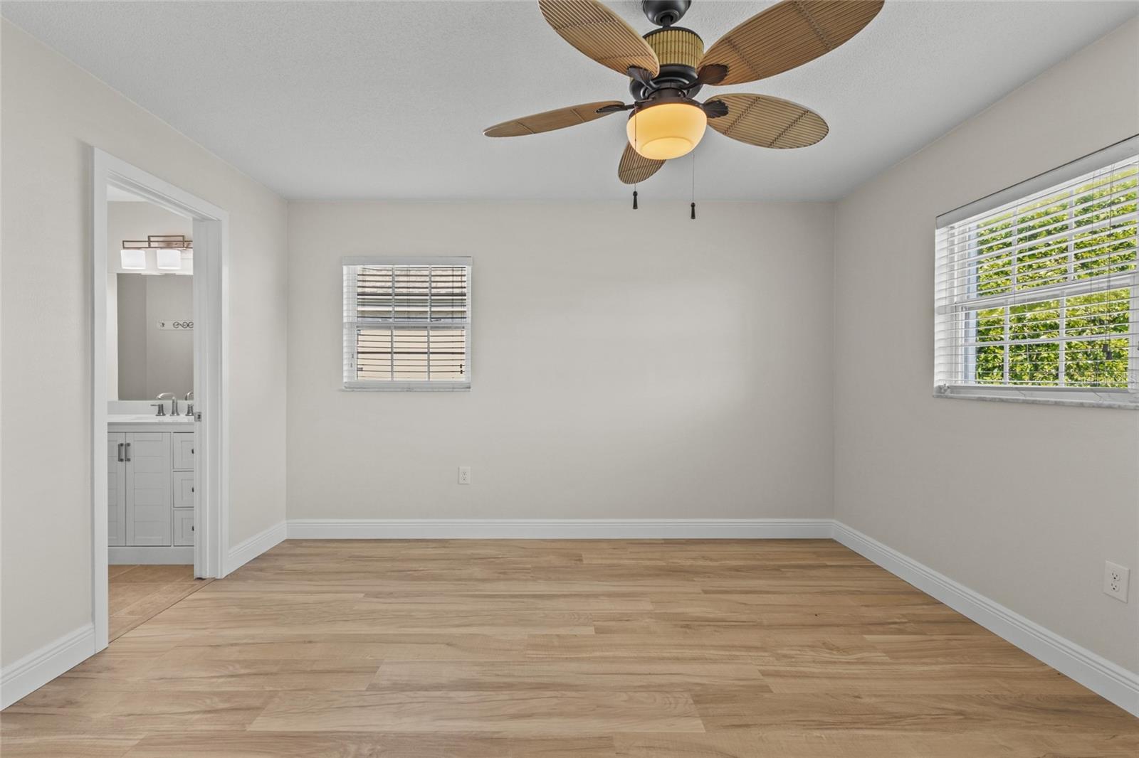 9821 HERNANDO CT, BRADENTON, FL — photo 18