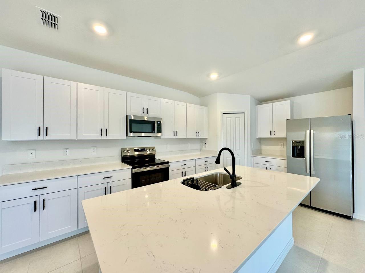 10275 PURPLE LEAF CT, RIVERVIEW, FL — photo 6