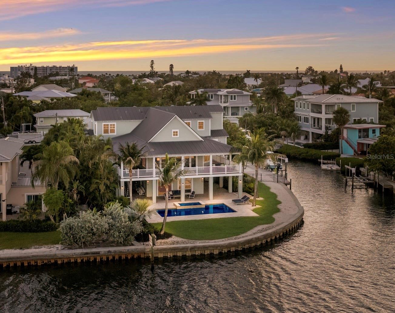 526 56TH ST, HOLMES BEACH, FL — photo 2