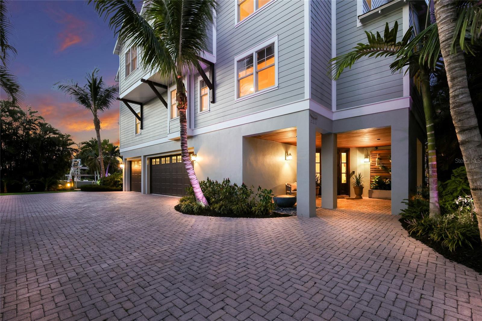526 56TH ST, HOLMES BEACH, FL — photo 4