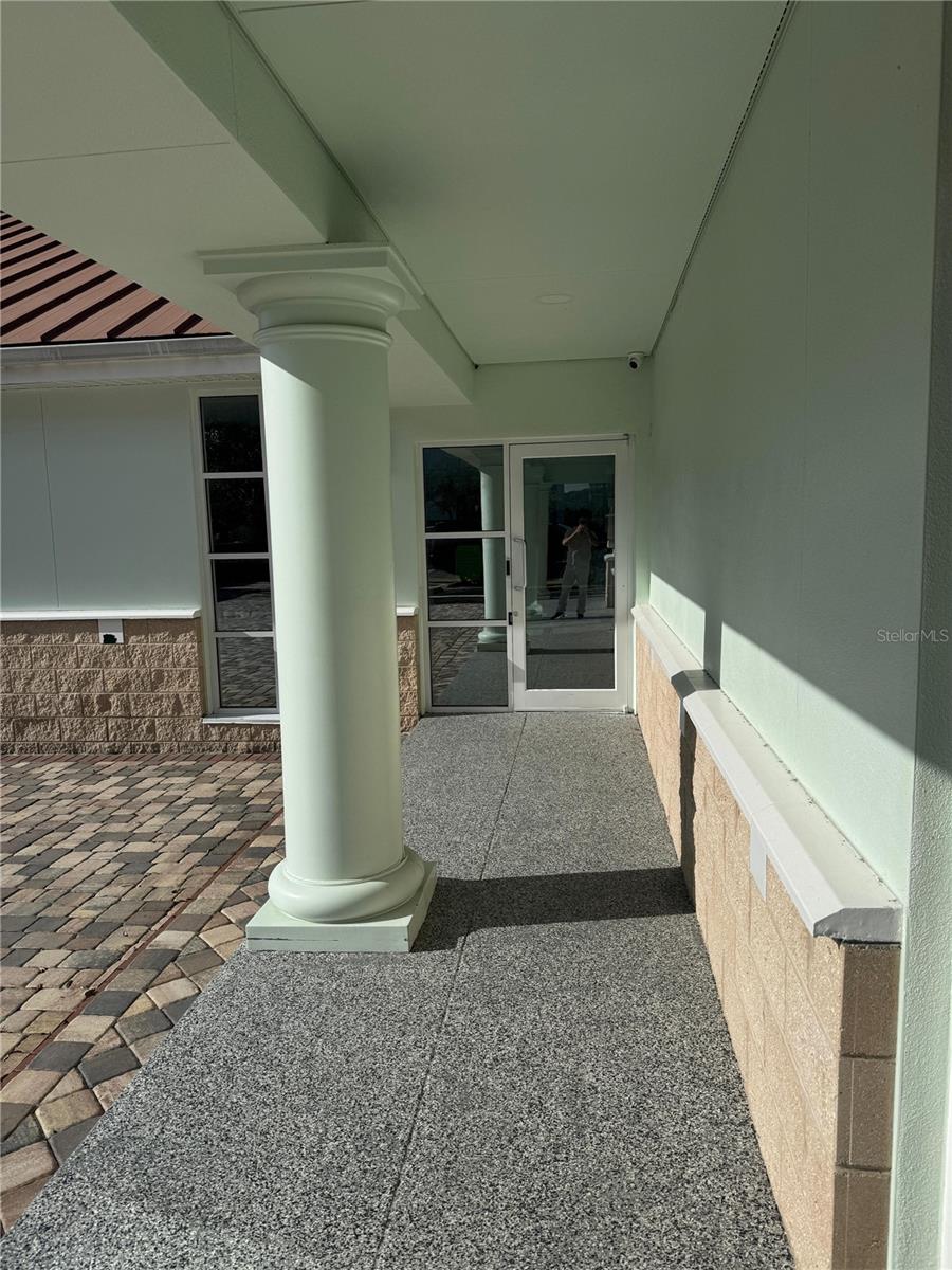 2708 W VIRGINIA AVE, TAMPA, FL — photo 2