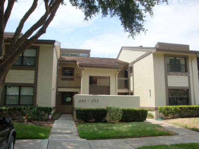 272 WOODLAKE WYNDE #272, OLDSMAR, FL