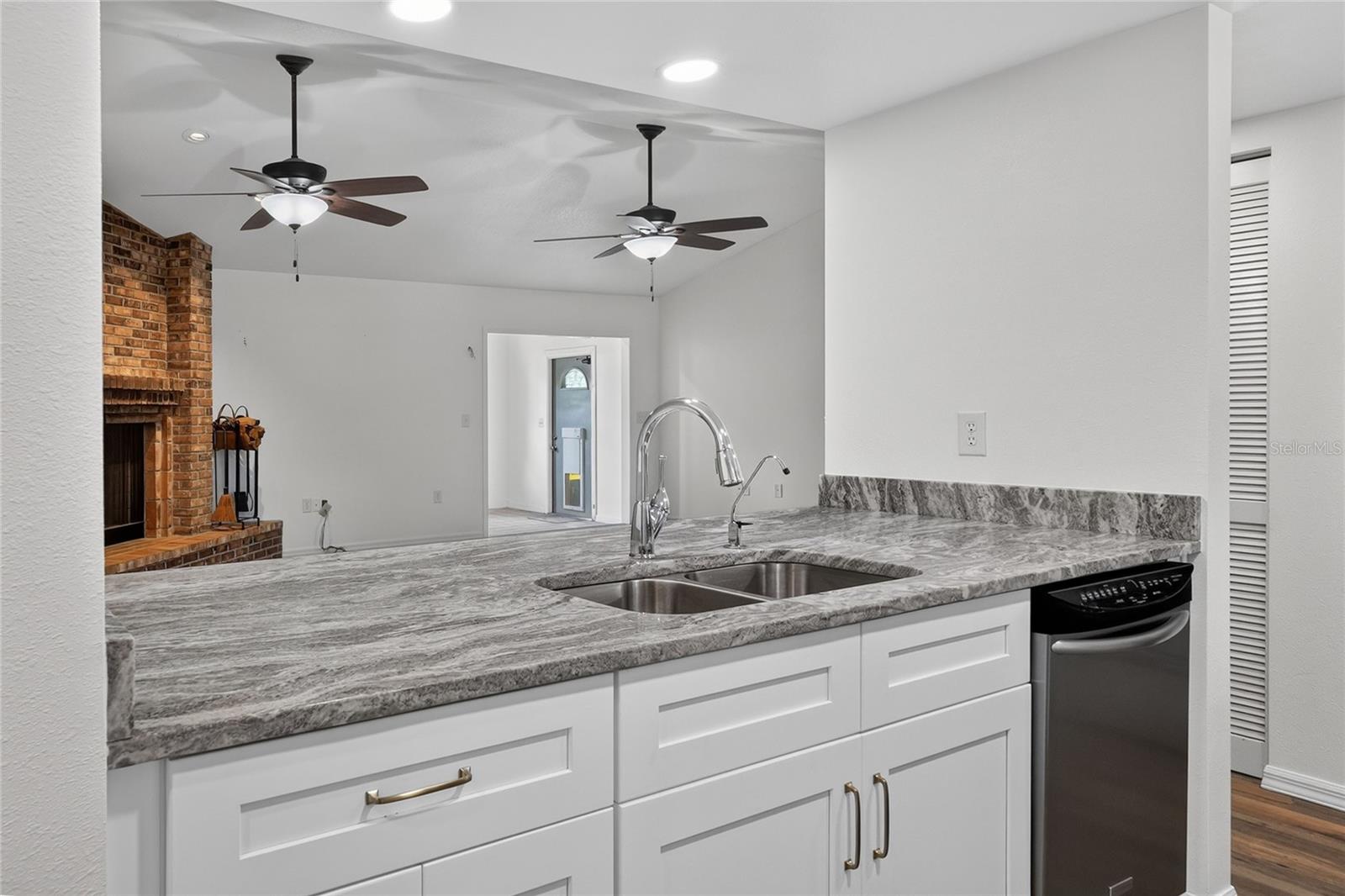4520 LOG CABIN DR, LAKELAND, FL — photo 5