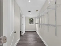 225 SKYLINE DR — photo 14