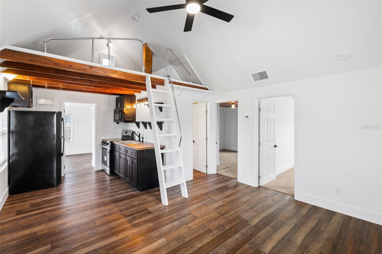 13707 PLYMOUTH ST, MADEIRA BEACH, FL — photo 3