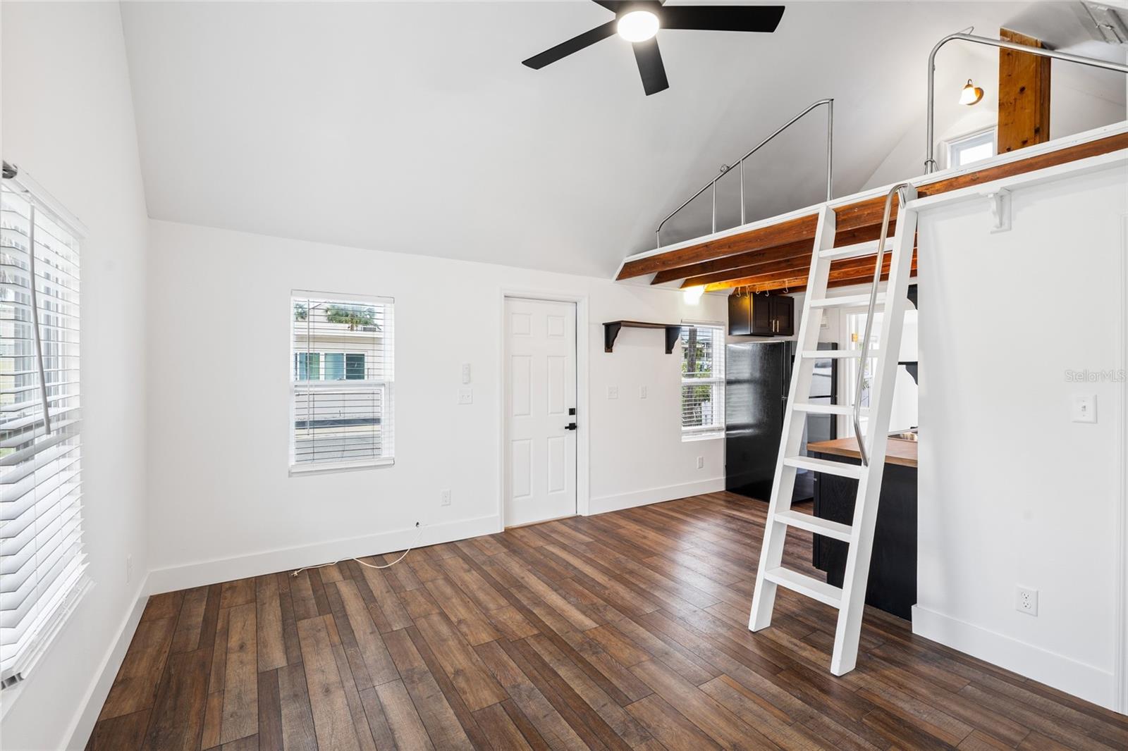 13707 PLYMOUTH ST, MADEIRA BEACH, FL — photo 4
