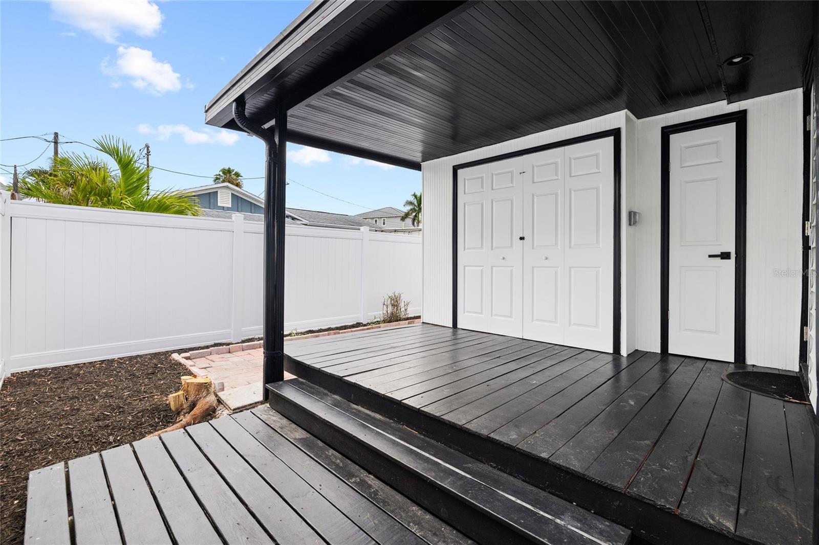 13707 PLYMOUTH ST, MADEIRA BEACH, FL — photo 19