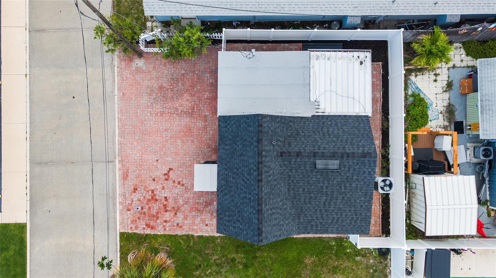 13707 PLYMOUTH ST, MADEIRA BEACH, FL — photo 26