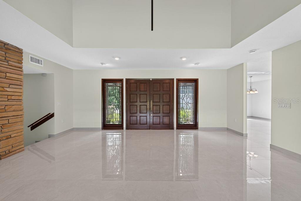 1007 LAKEWOOD DR, BRANDON, FL — photo 5