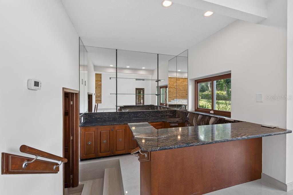 1007 LAKEWOOD DR, BRANDON, FL — photo 12