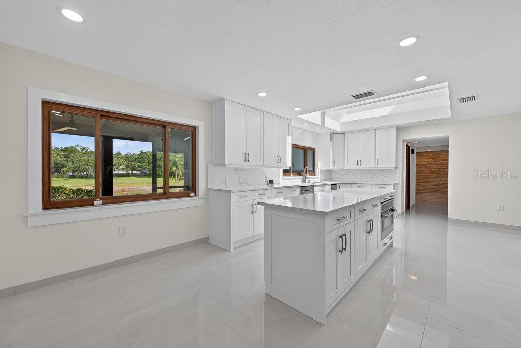 1007 LAKEWOOD DR, BRANDON, FL — photo 18