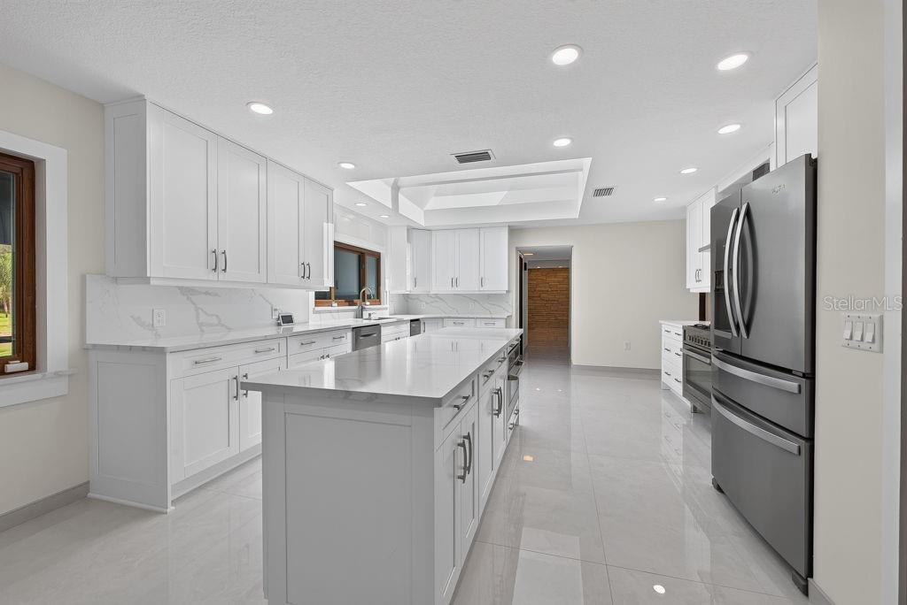 1007 LAKEWOOD DR, BRANDON, FL — photo 19