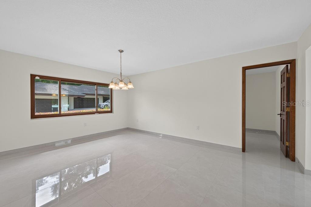 1007 LAKEWOOD DR, BRANDON, FL — photo 26