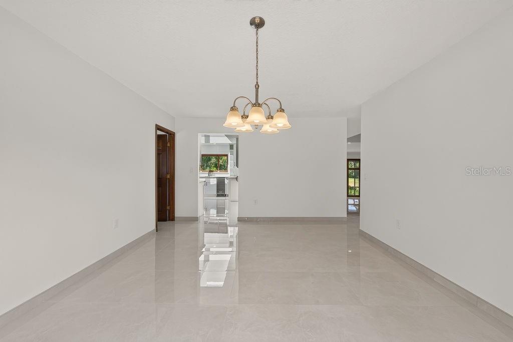 1007 LAKEWOOD DR, BRANDON, FL — photo 28