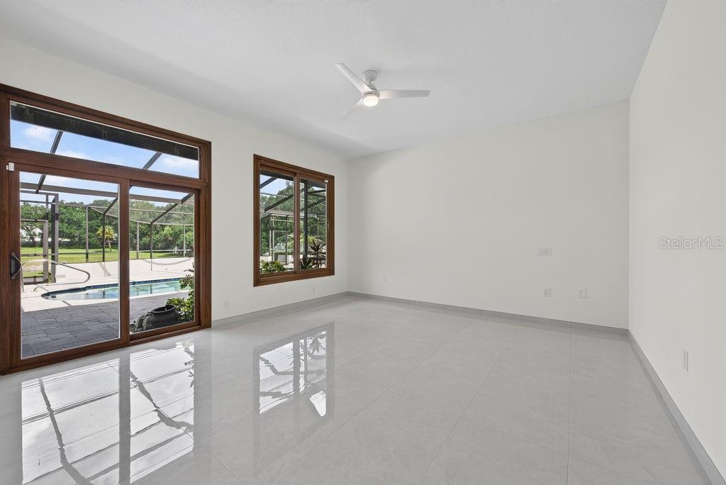 1007 LAKEWOOD DR, BRANDON, FL — photo 33