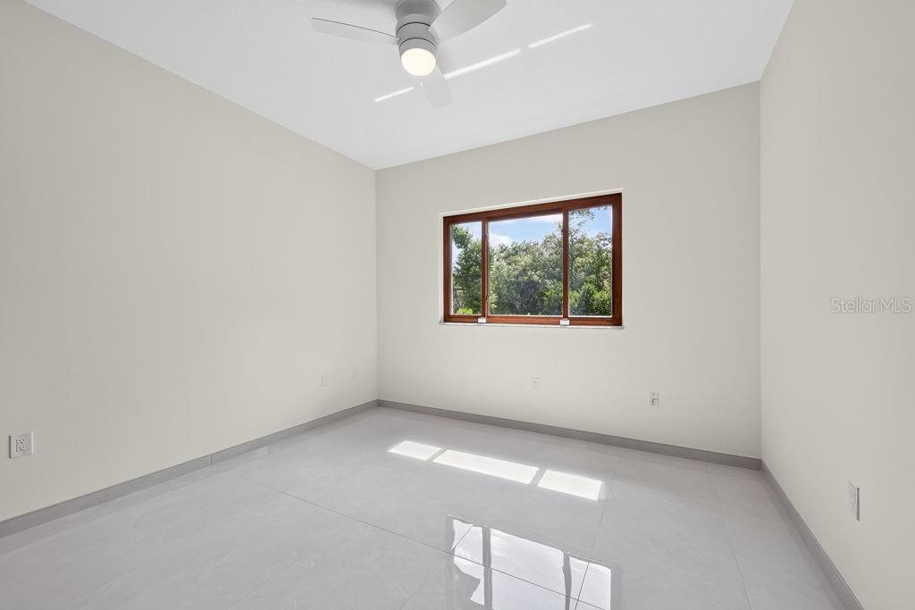 1007 LAKEWOOD DR, BRANDON, FL — photo 45