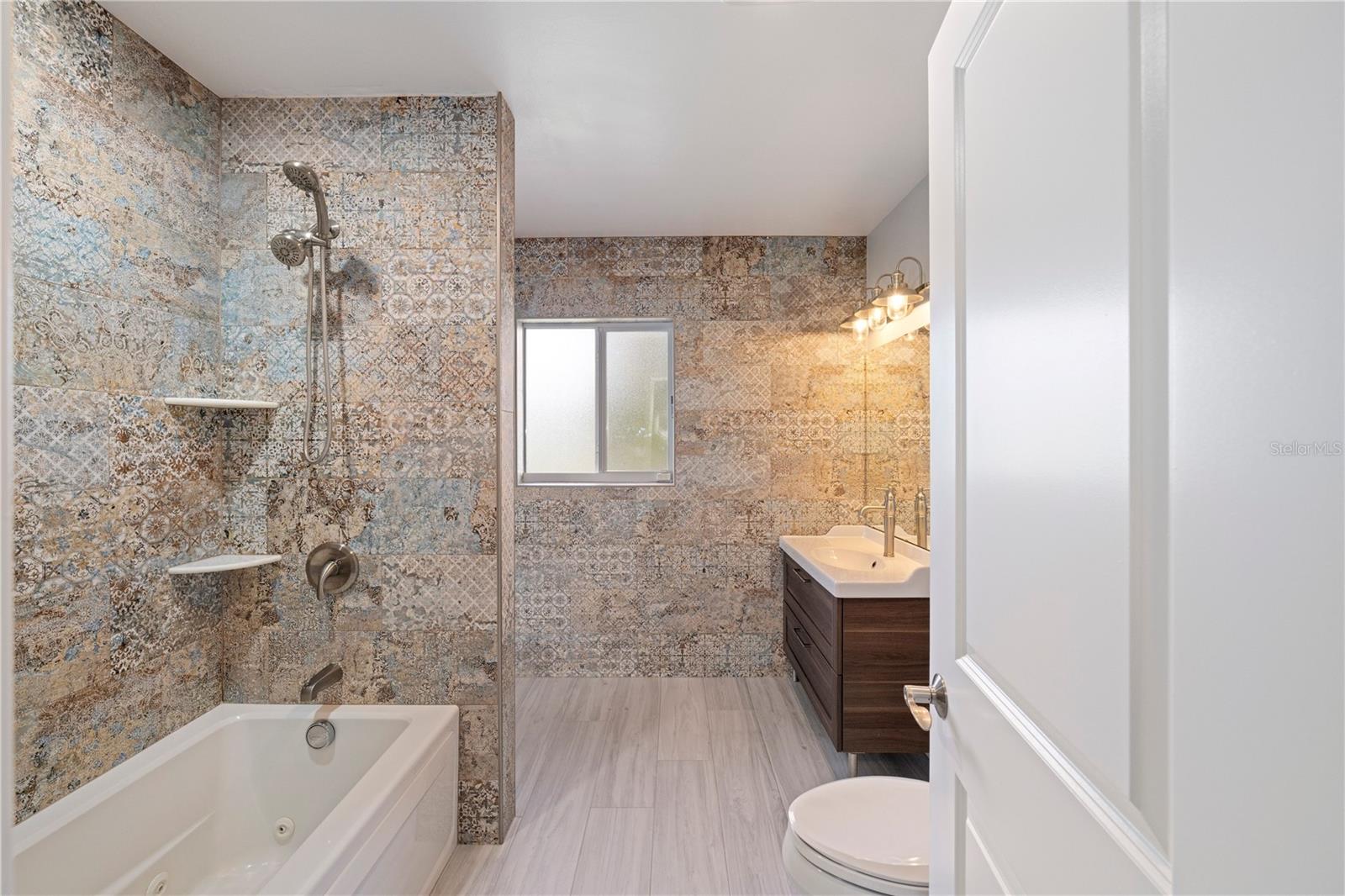 4931 DORA DR, MOUNT DORA, FL — photo 47
