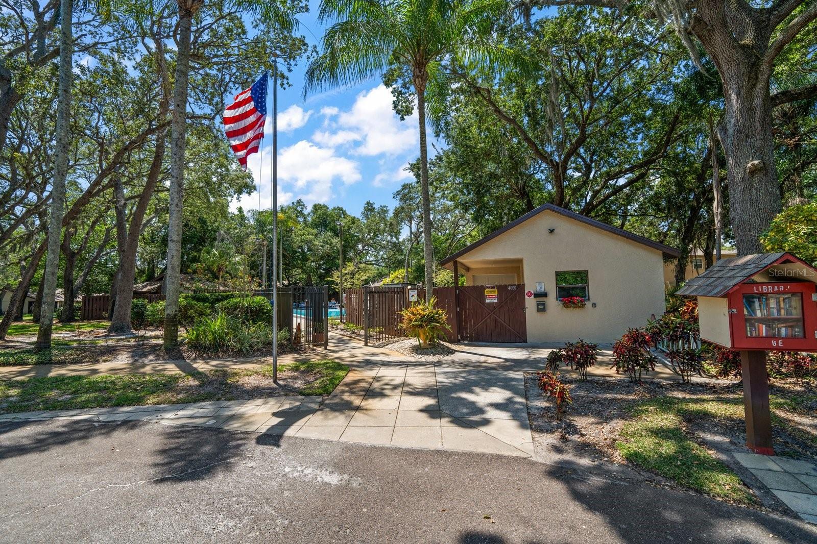 2926 STAR APPLE CT, PALM HARBOR, FL — photo 25