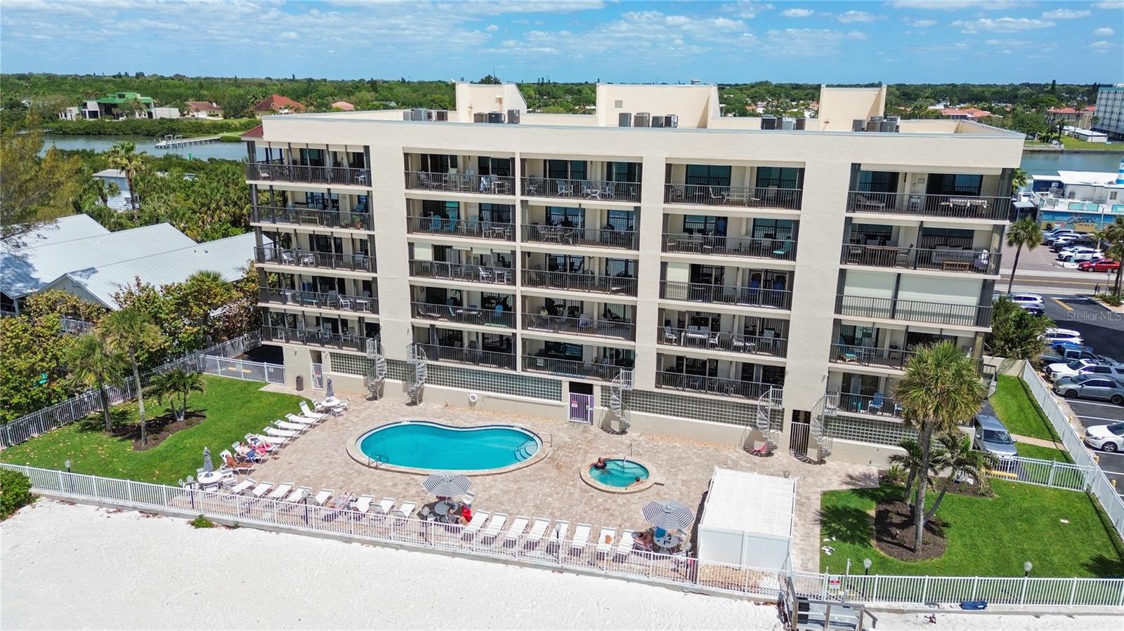 20040 GULF BLVD #402, INDIAN ROCKS BEACH, FL