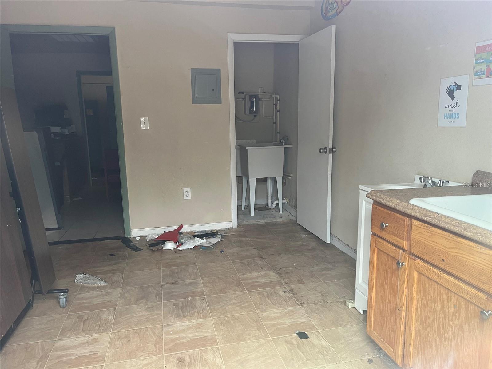 2222 E DR MARTIN LUTHER KING JR BLVD, TAMPA, FL — photo 3