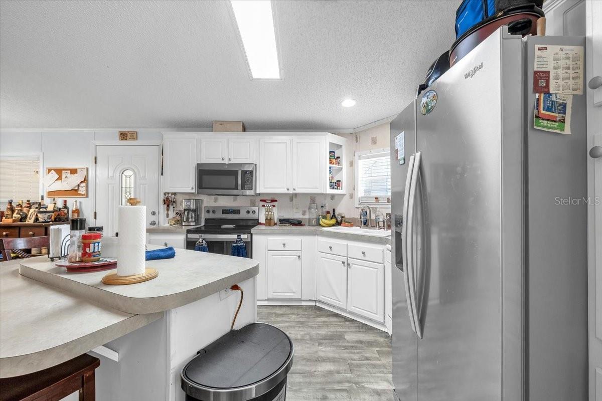 6801 BERNADEAN BLVD, PUNTA GORDA, FL — photo 9