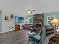 5202 SYDNEY RD — photo 9