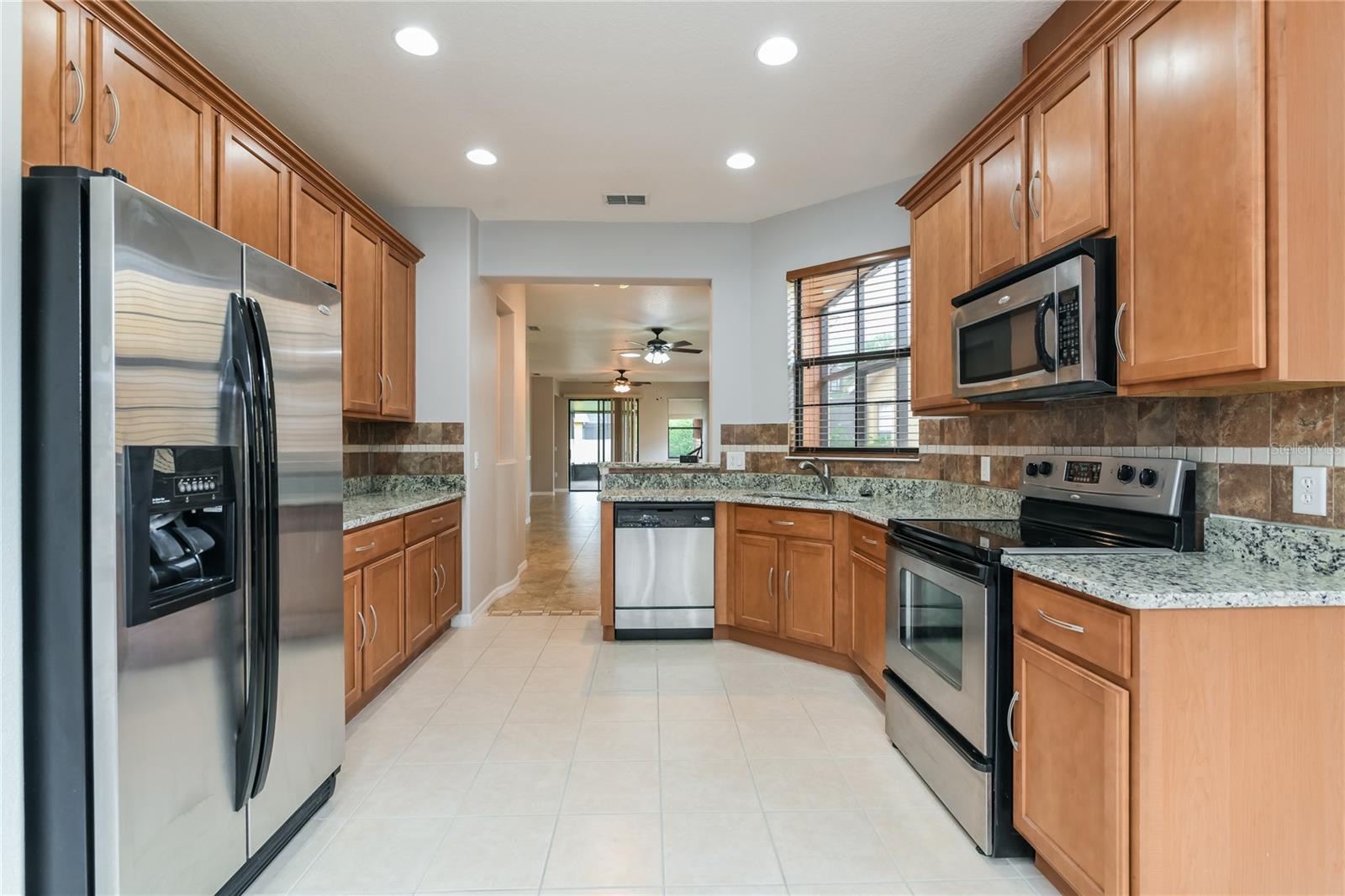 505 MILLIFIORA LN, KISSIMMEE, FL — photo 7