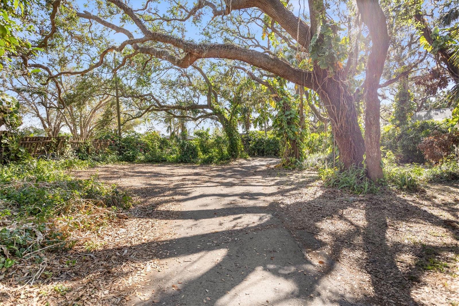 8725 ERIE LN, PARRISH, FL — photo 2