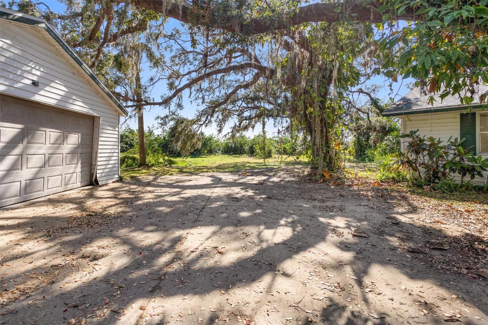 8725 ERIE LN, PARRISH, FL — photo 40