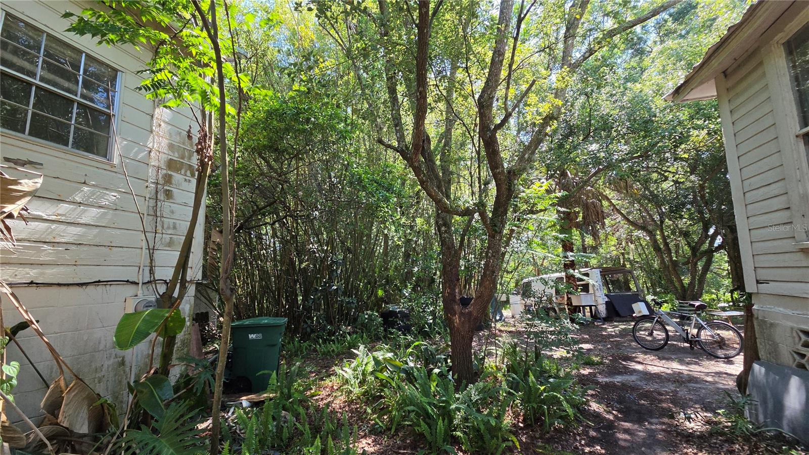 236 N AMELIA AVE, DELAND, FL — photo 11
