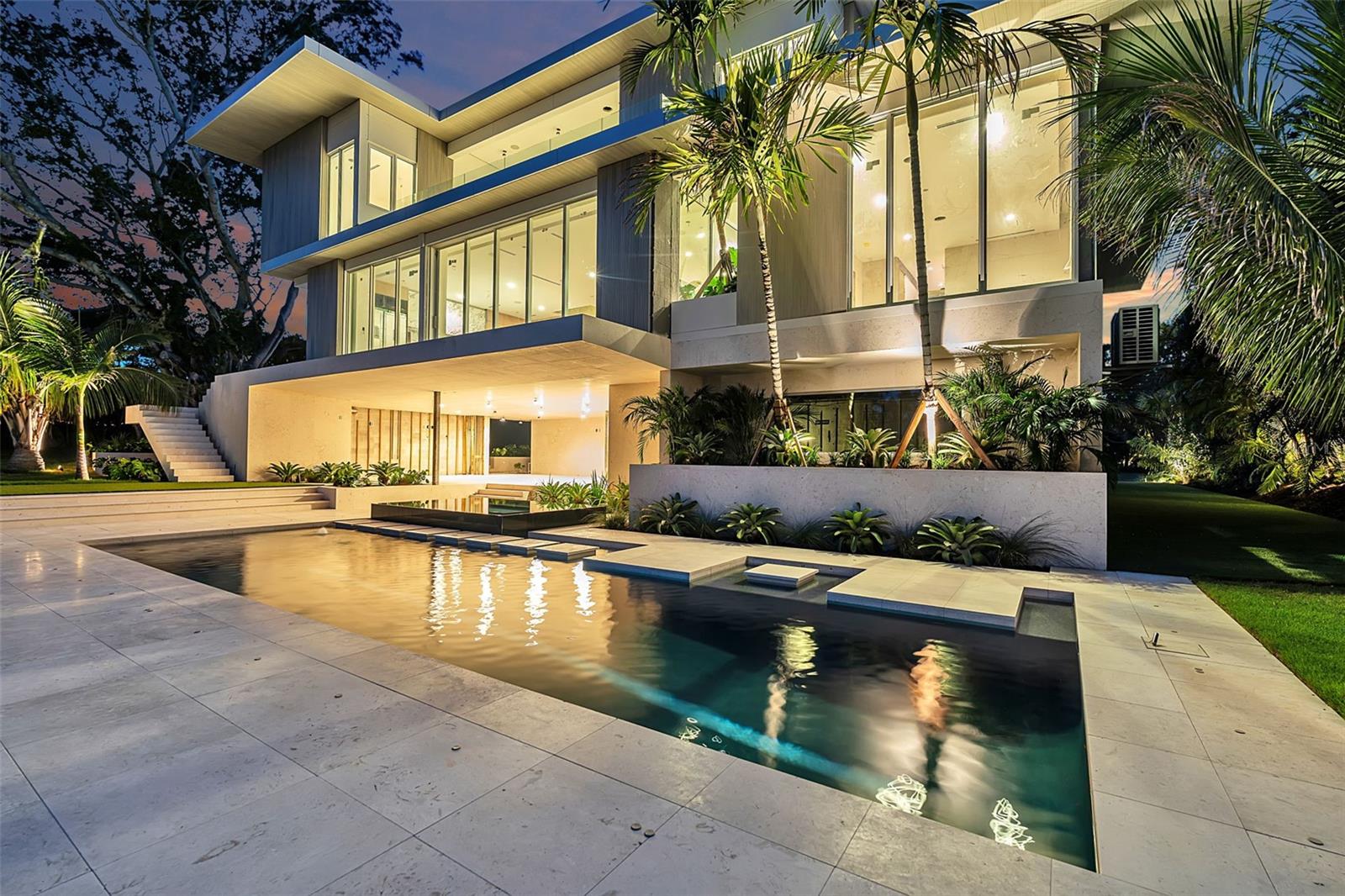 500 HARBOR COVE CIR, LONGBOAT KEY, FL — photo 3