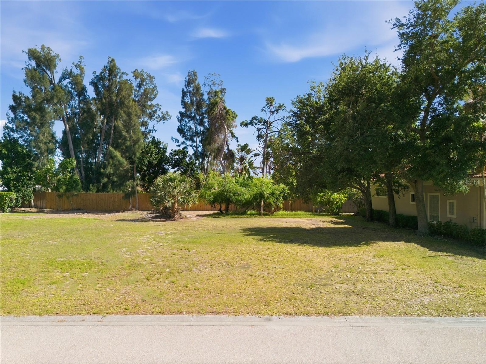 1740 ASSISI DR, SARASOTA, FL — photo 10