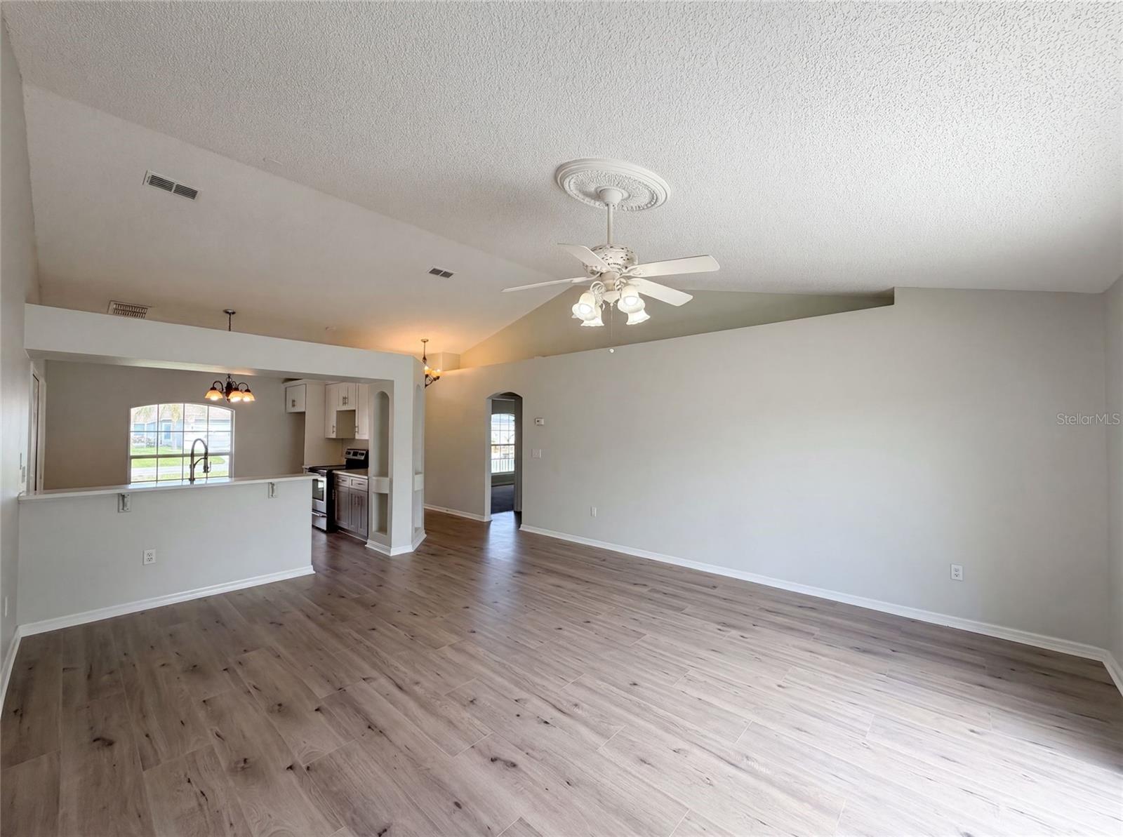 714 DROMEDARY DR, KISSIMMEE, FL — photo 3