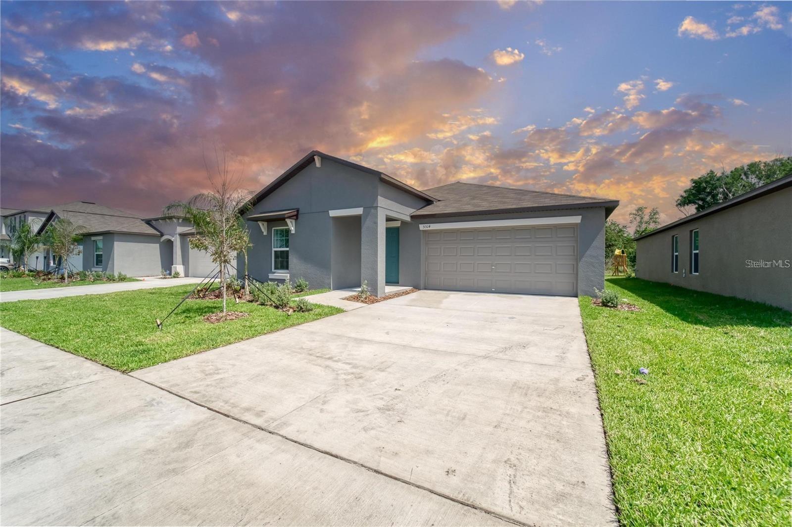 5514 BLUE AZURE DR, WIMAUMA, FL