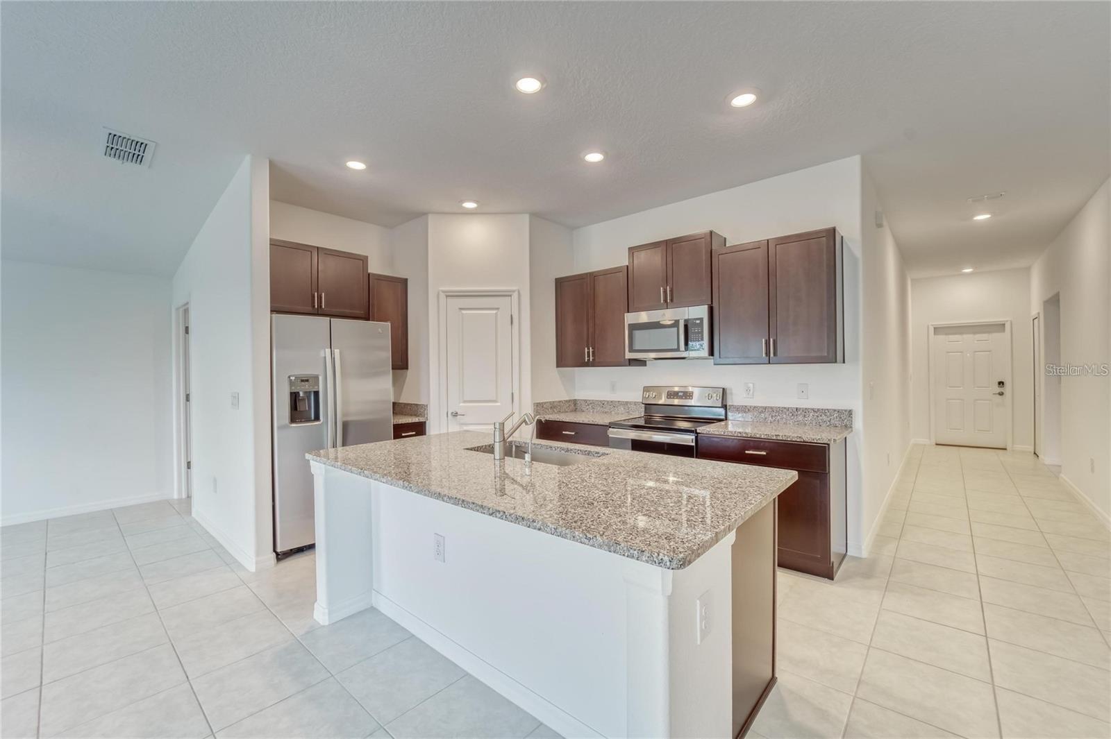 5514 BLUE AZURE DR, WIMAUMA, FL — photo 12