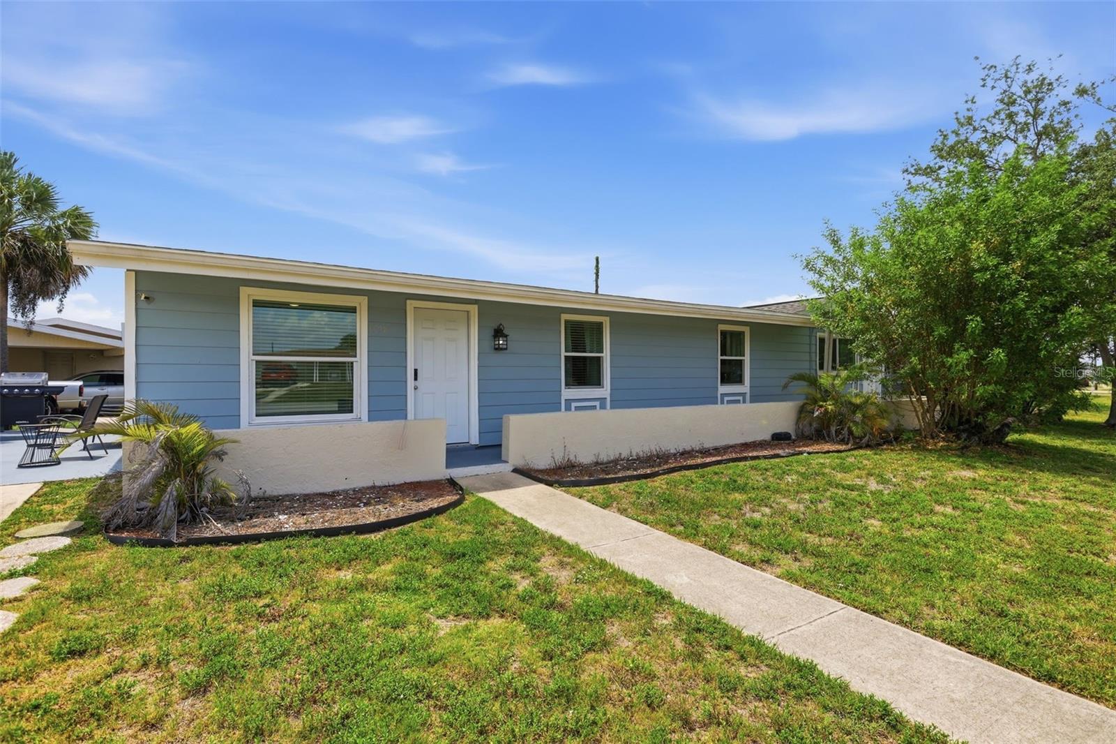 1598 NOBLE TER, PORT CHARLOTTE, FL