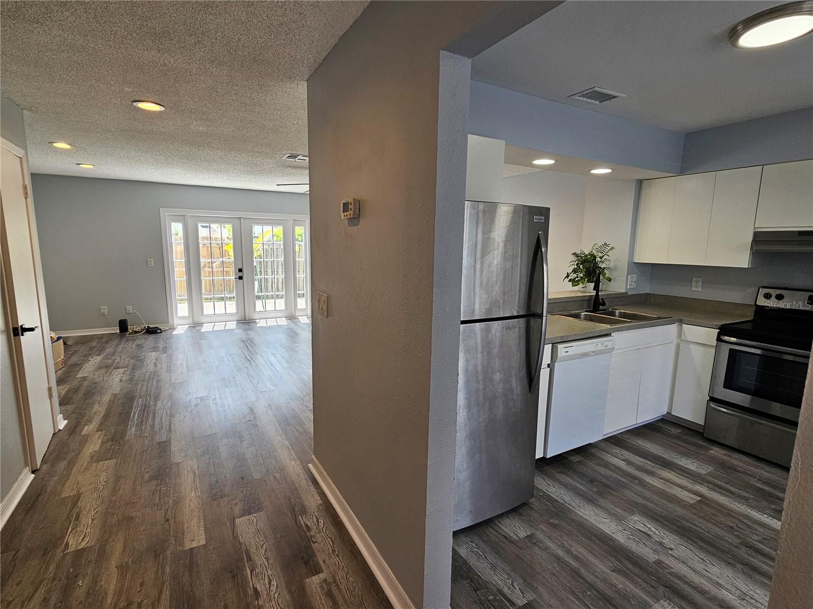 13817 STONE MILL WAY, TAMPA, FL — photo 4