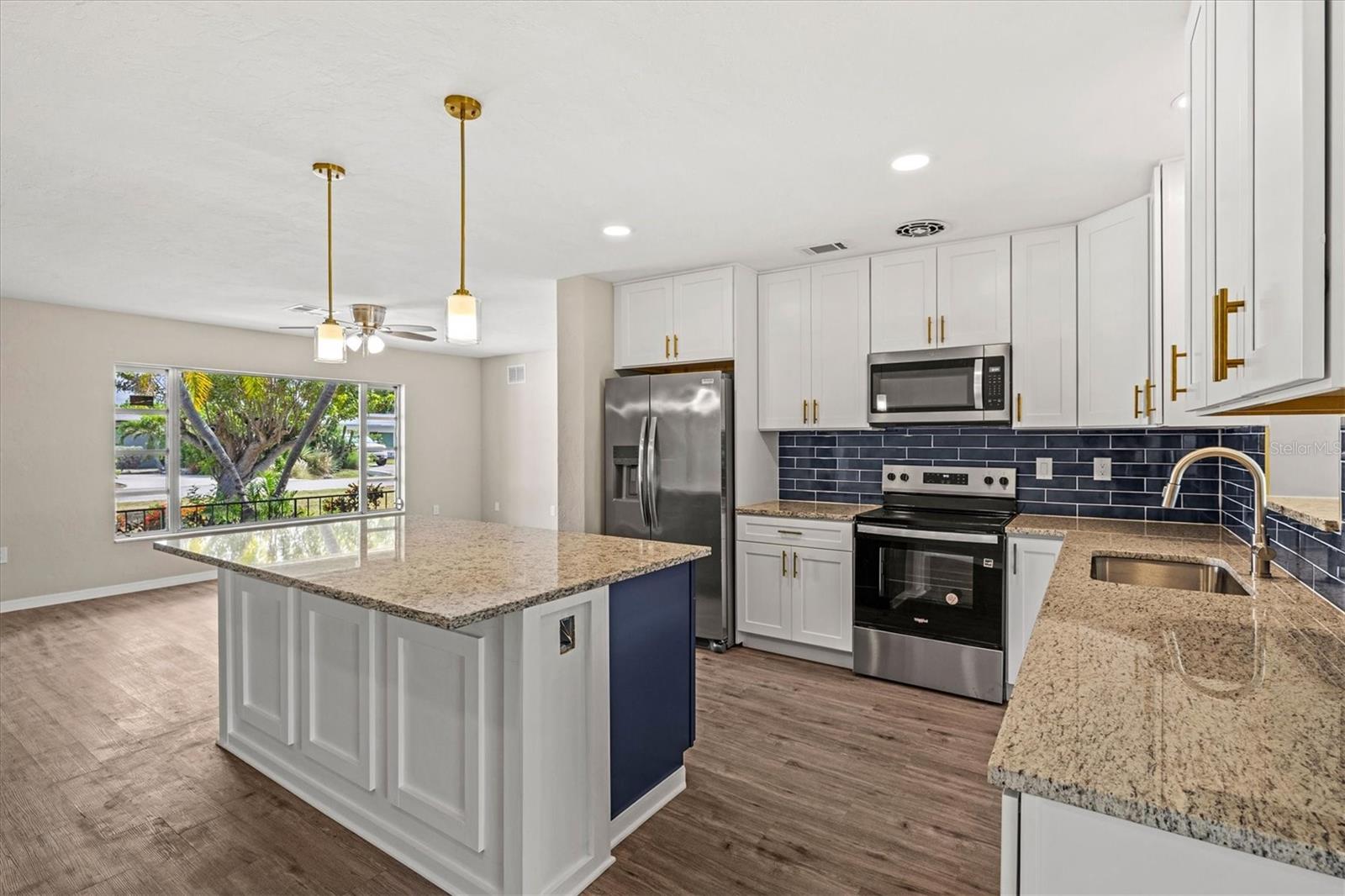 106 AURORA ST E, VENICE, FL — photo 14