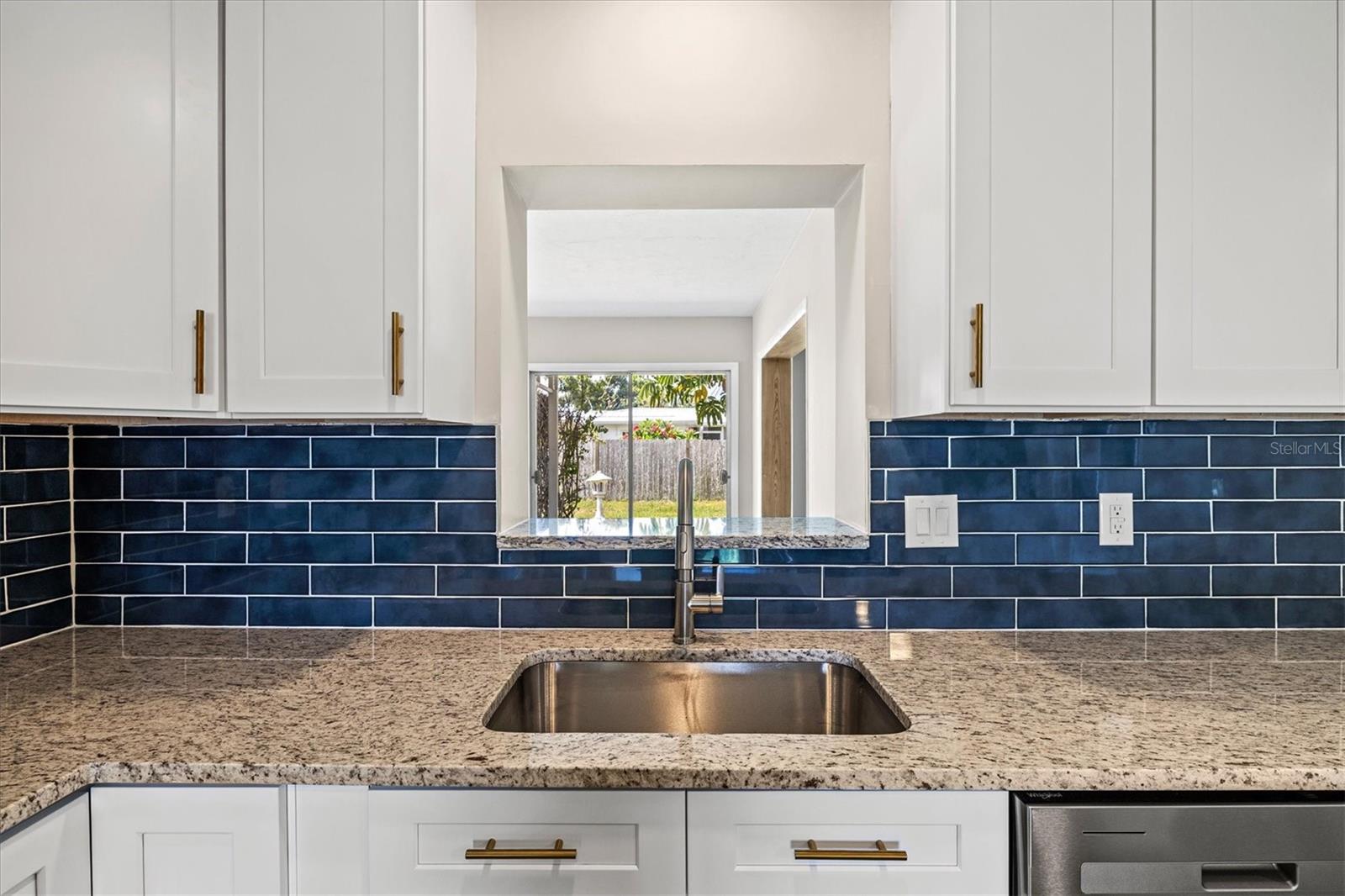 106 AURORA ST E, VENICE, FL — photo 17