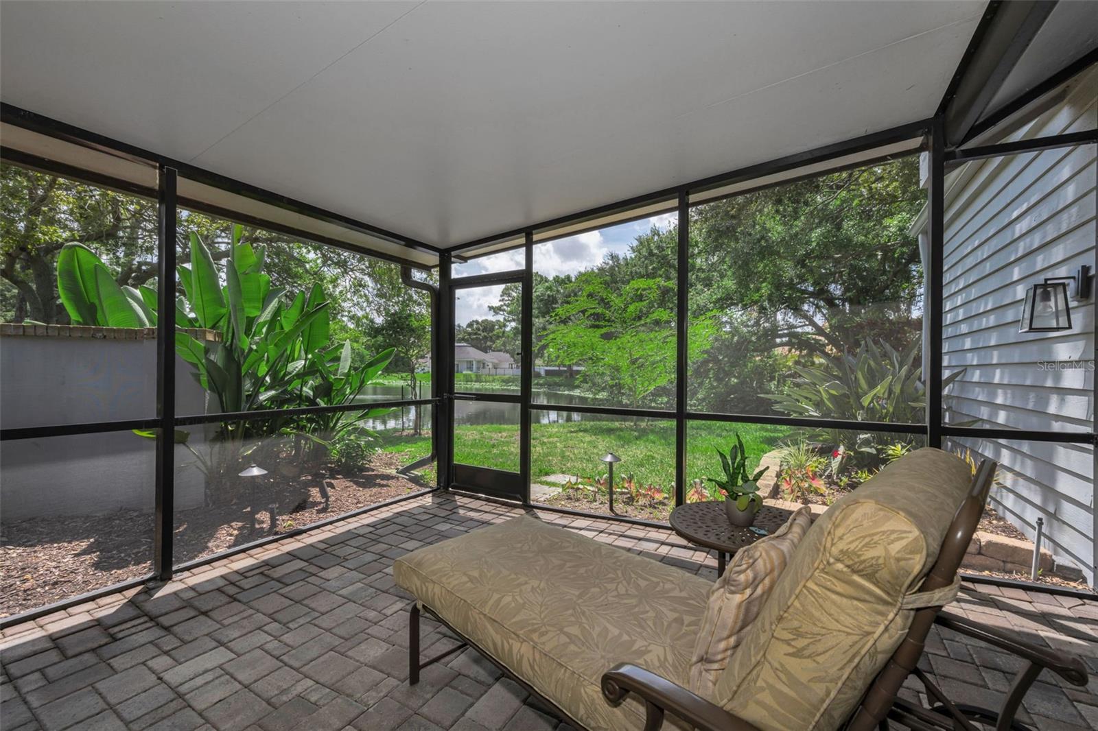 10497 LONGWOOD DR, SEMINOLE, FL — photo 9