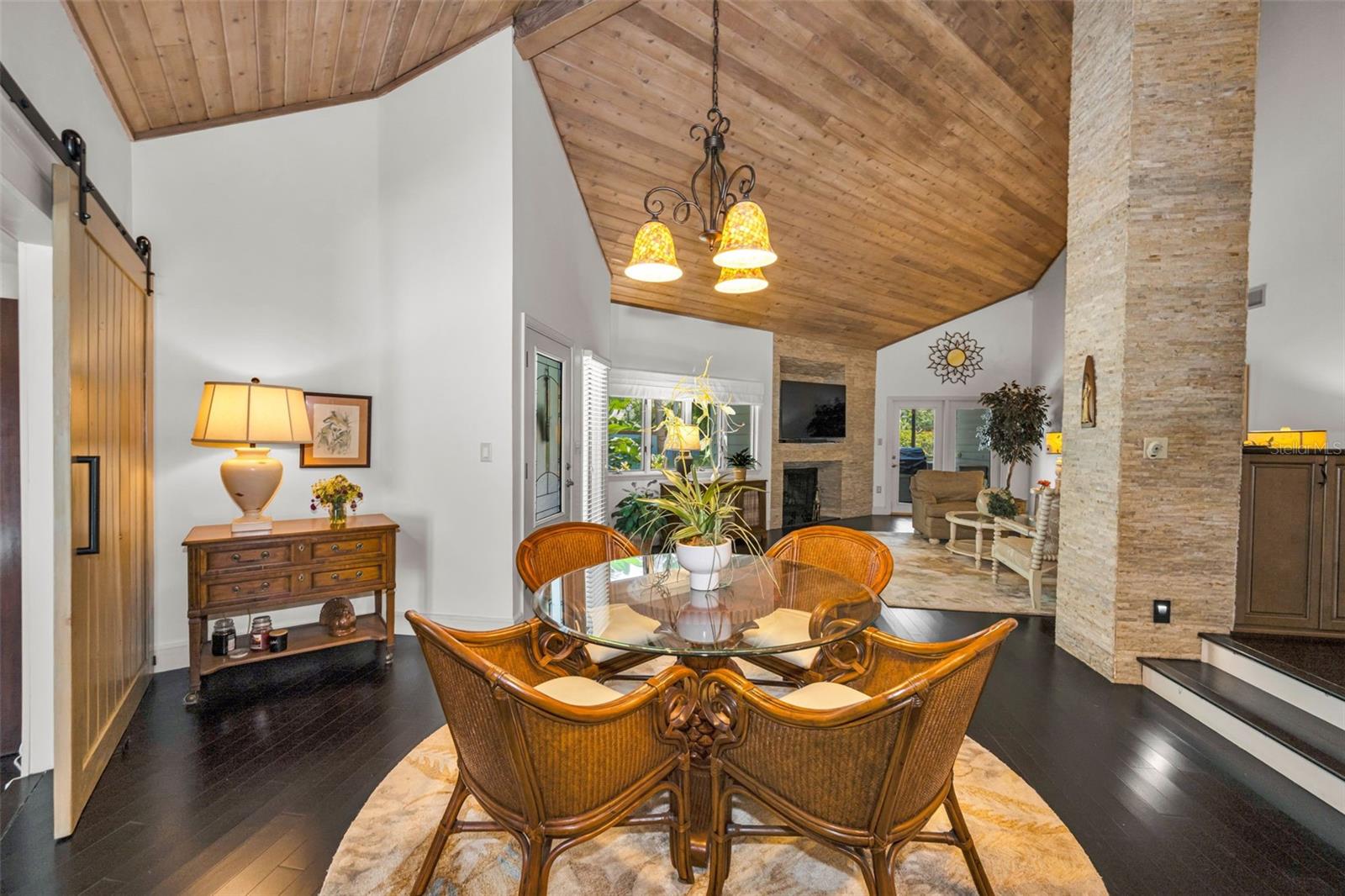 10497 LONGWOOD DR, SEMINOLE, FL — photo 15