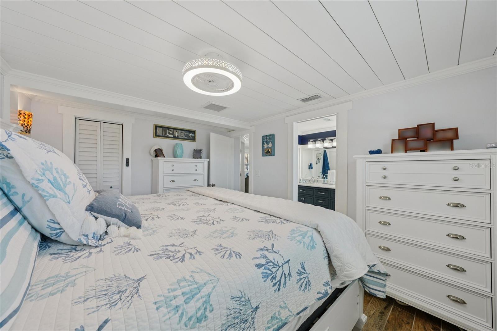 13700 LESLIE DR, HUDSON, FL — photo 37