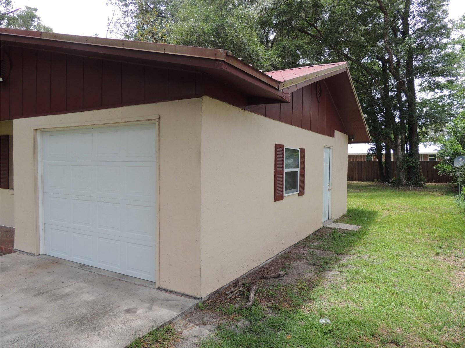 330 SE 6TH ST, WILLISTON, FL — photo 3