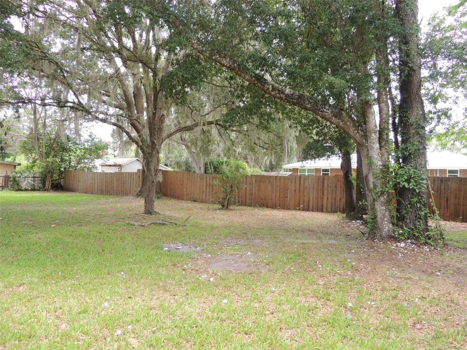 330 SE 6TH ST, WILLISTON, FL — photo 4